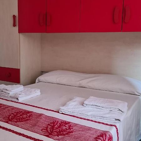 Red & Blue Rooms Όλμπια Εξωτερικό φωτογραφία