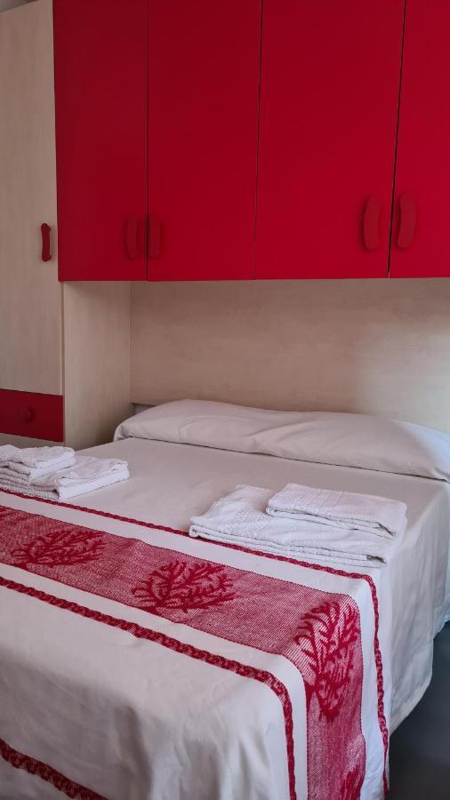 Red & Blue Rooms Όλμπια Εξωτερικό φωτογραφία