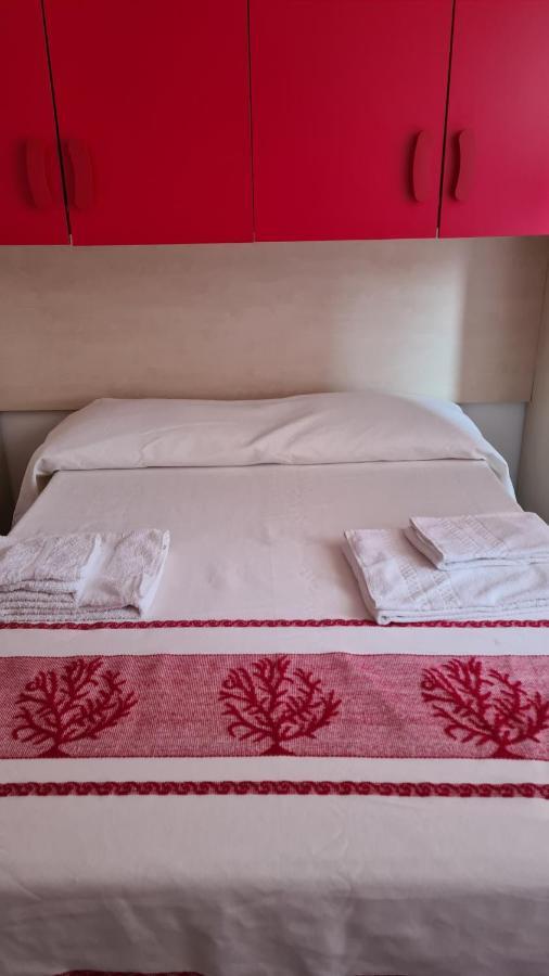 Red & Blue Rooms Όλμπια Εξωτερικό φωτογραφία